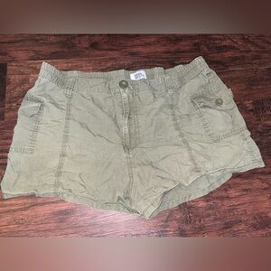 Simple Society Women's Cargo Shorts in Olive